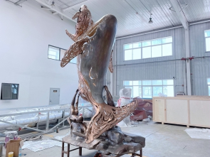 Stainless-Steel-Whale-Sculpture 7