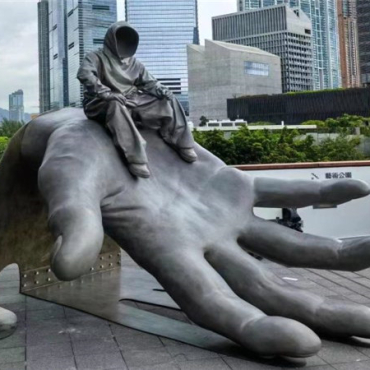 Painting Fiberglass Hand and Figure Sculpture