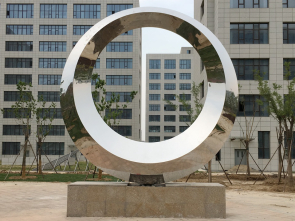 Stainless-Steel-Circle-Sculpture 1