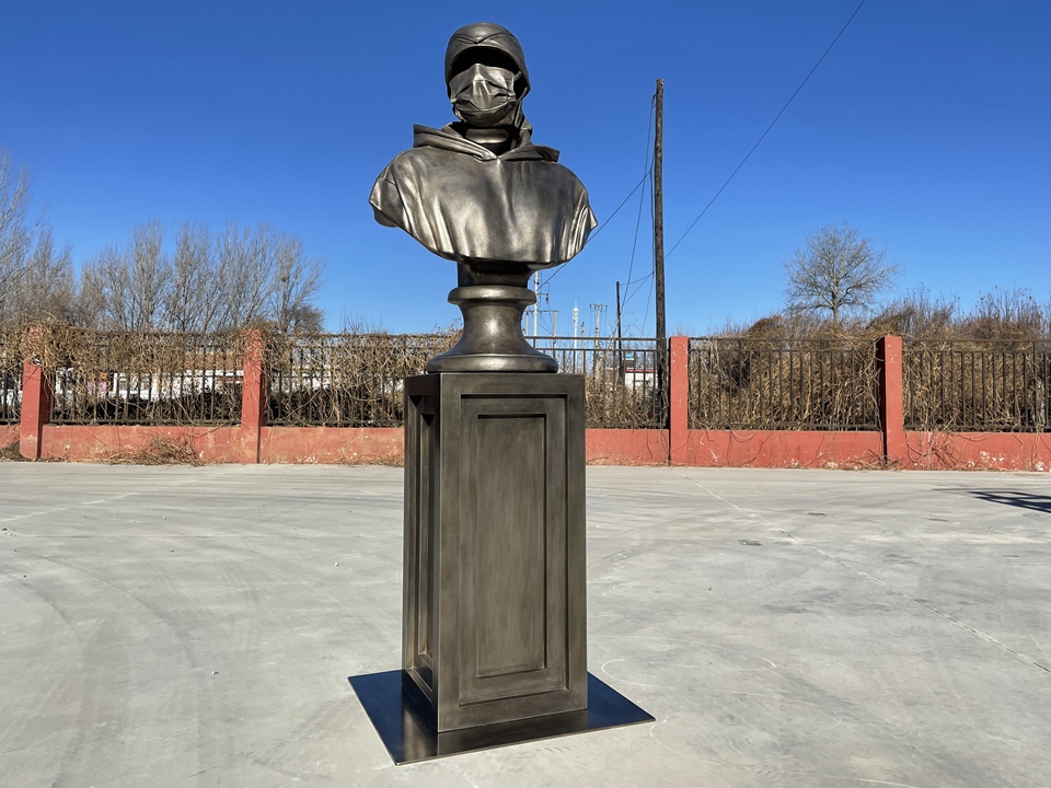 contemporary bronze sculpture