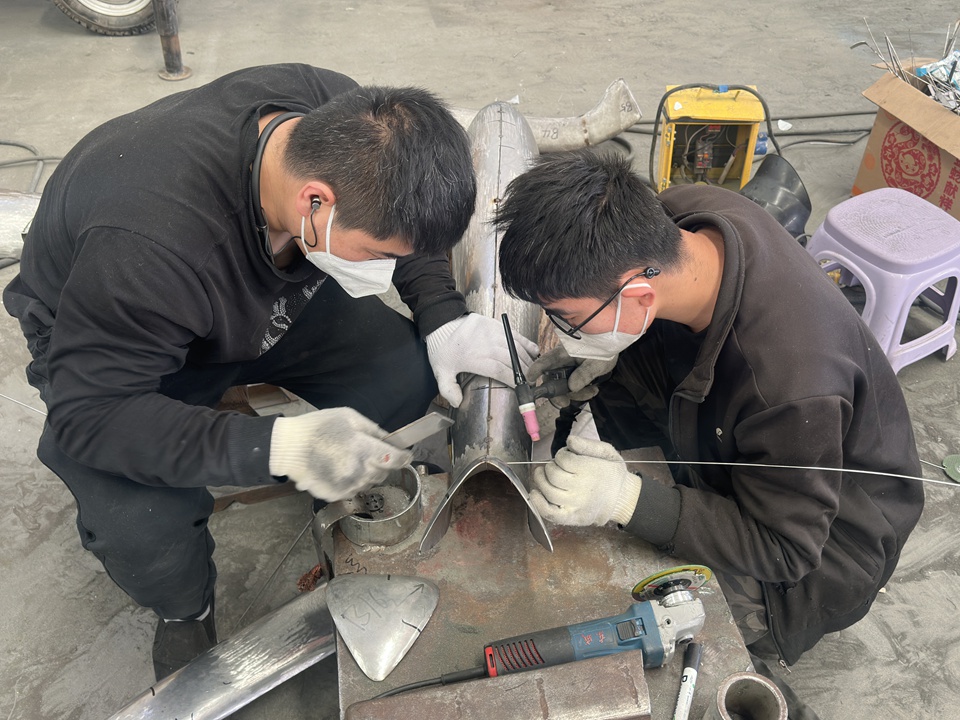 stainless steel sculpture manufacturers
