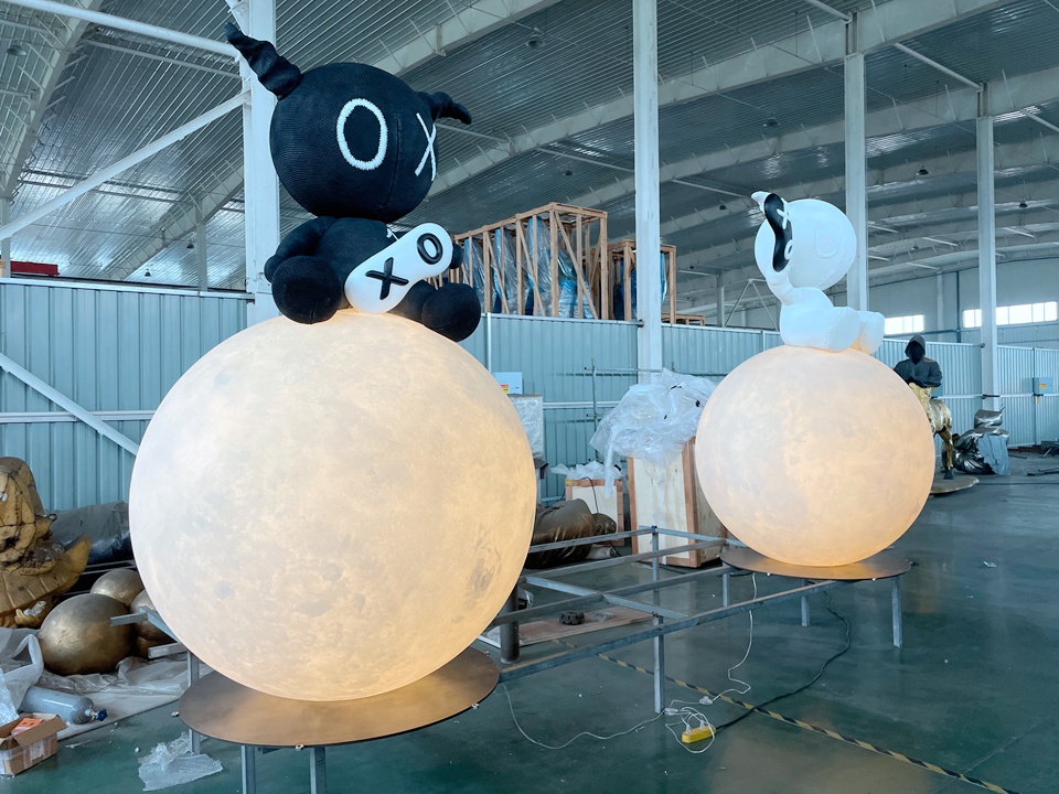 custom fiberglass sculpture