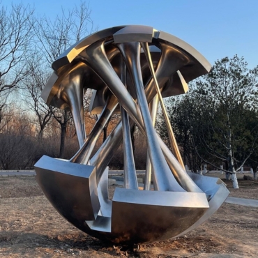 Custom-Outdoor-Stainless-Steel-Sculpture