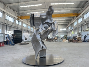 Custom-Stainless-Steel-Sculpture 1
